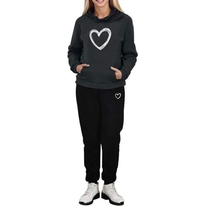 Ensemble de survêtement pour femme.